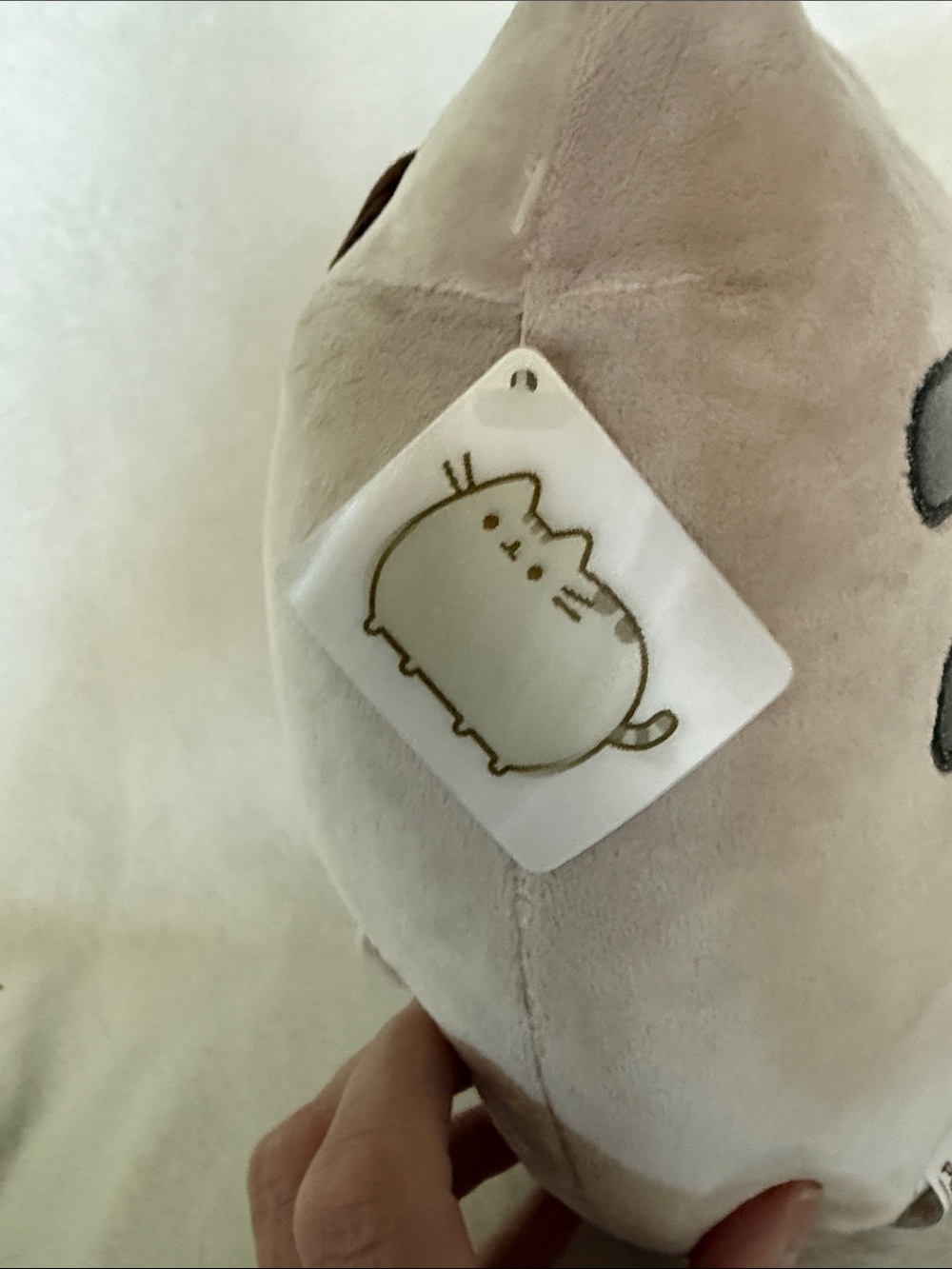 Pusheen Gray Plush Holding Red Chip Bag - Picture 4 of 6